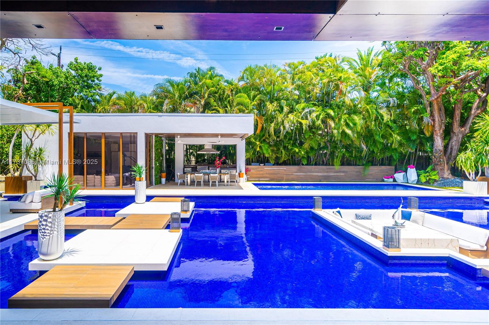FLAMINGO TERRACE SUB - Residential