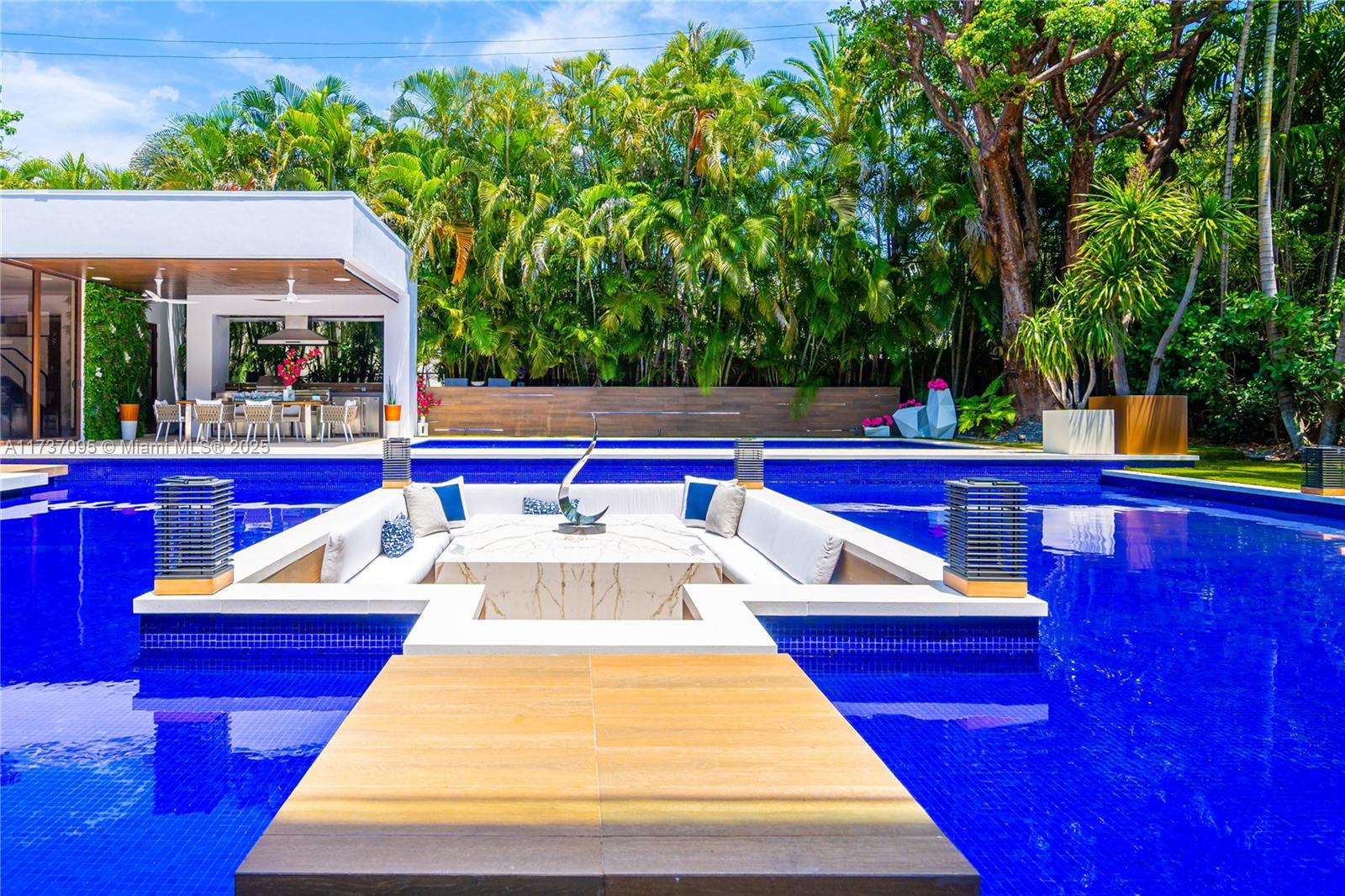 FLAMINGO TERRACE SUB - Residential