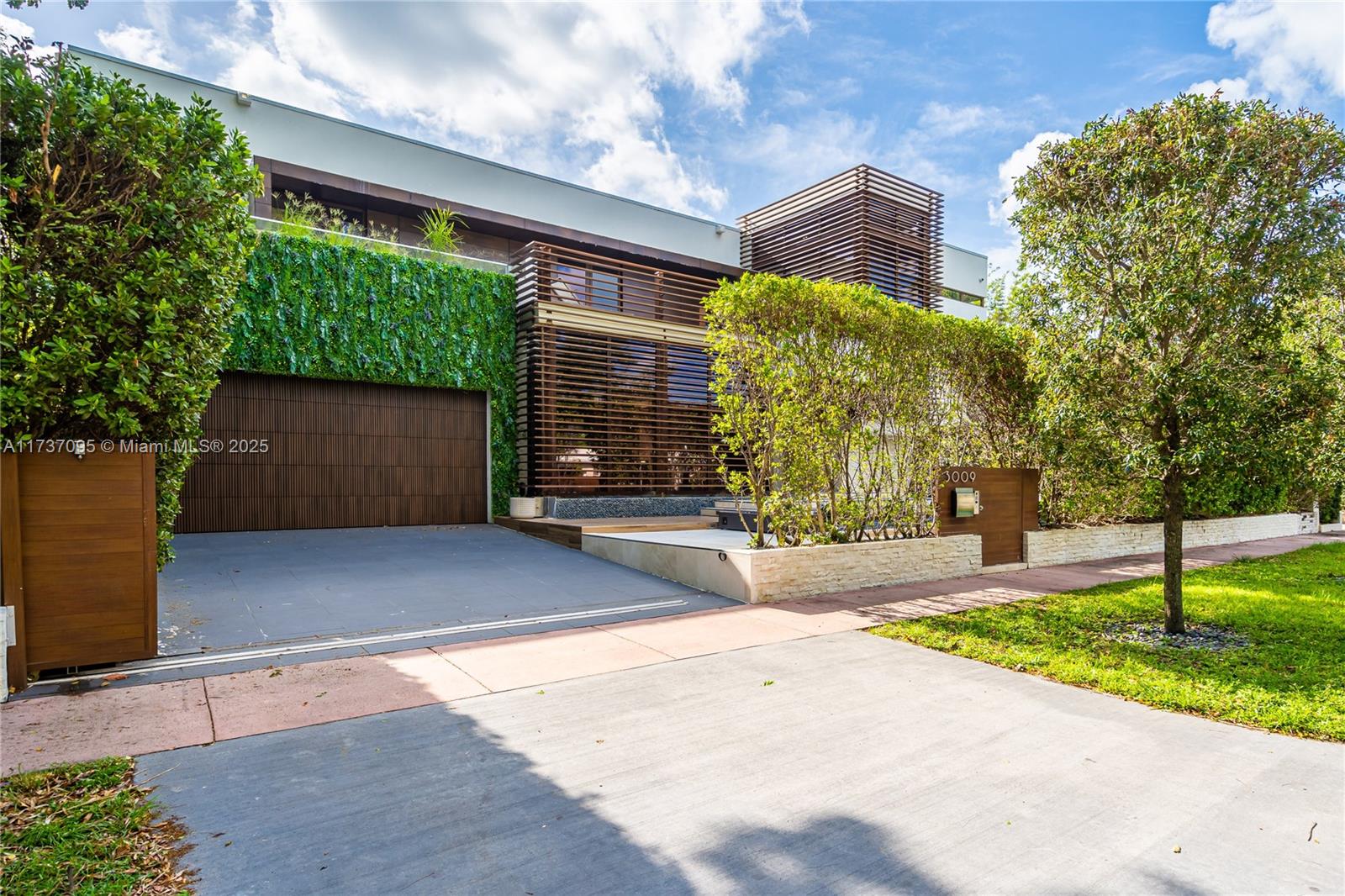 FLAMINGO TERRACE SUB - Residential
