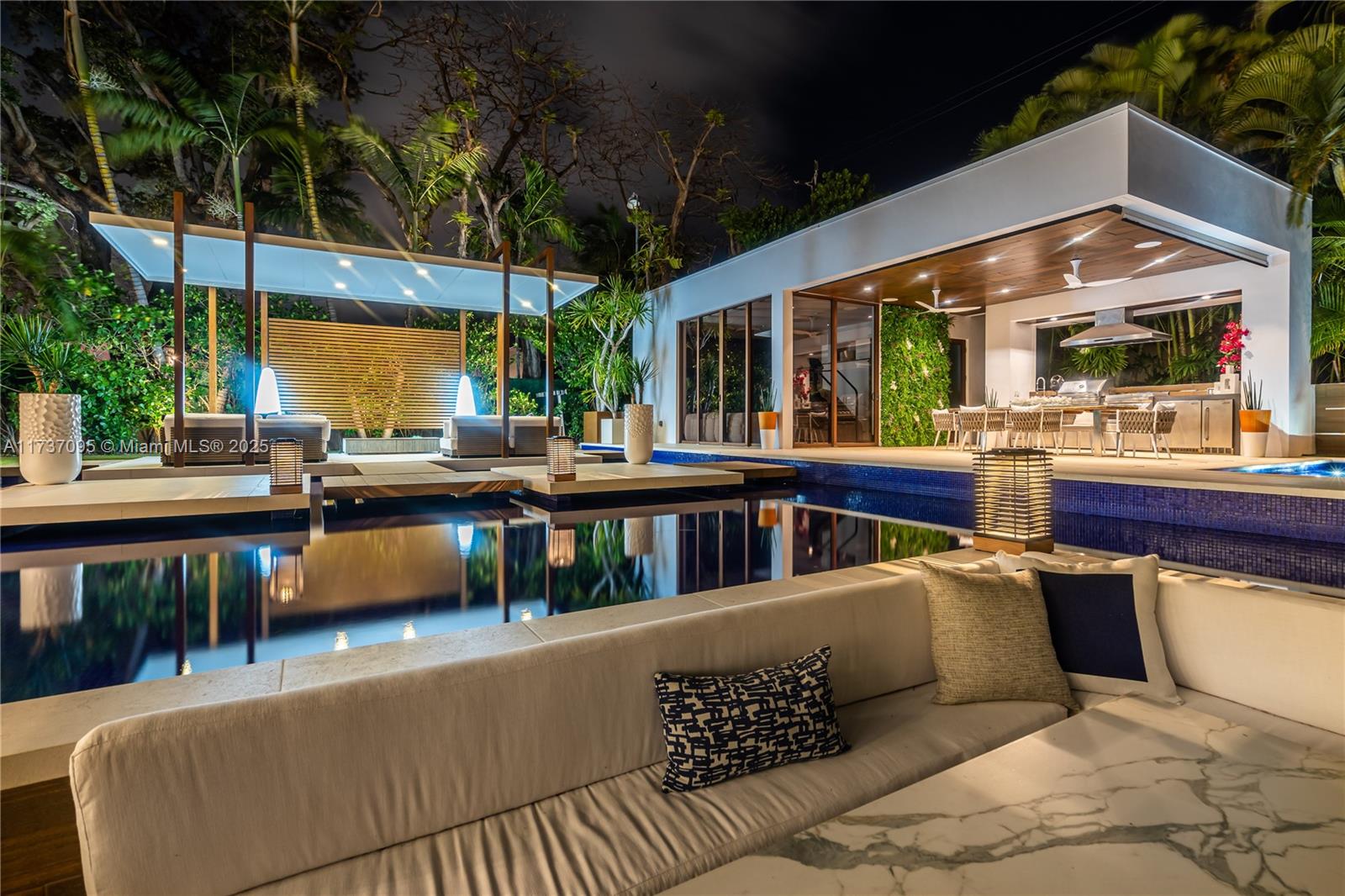 FLAMINGO TERRACE SUB - Residential