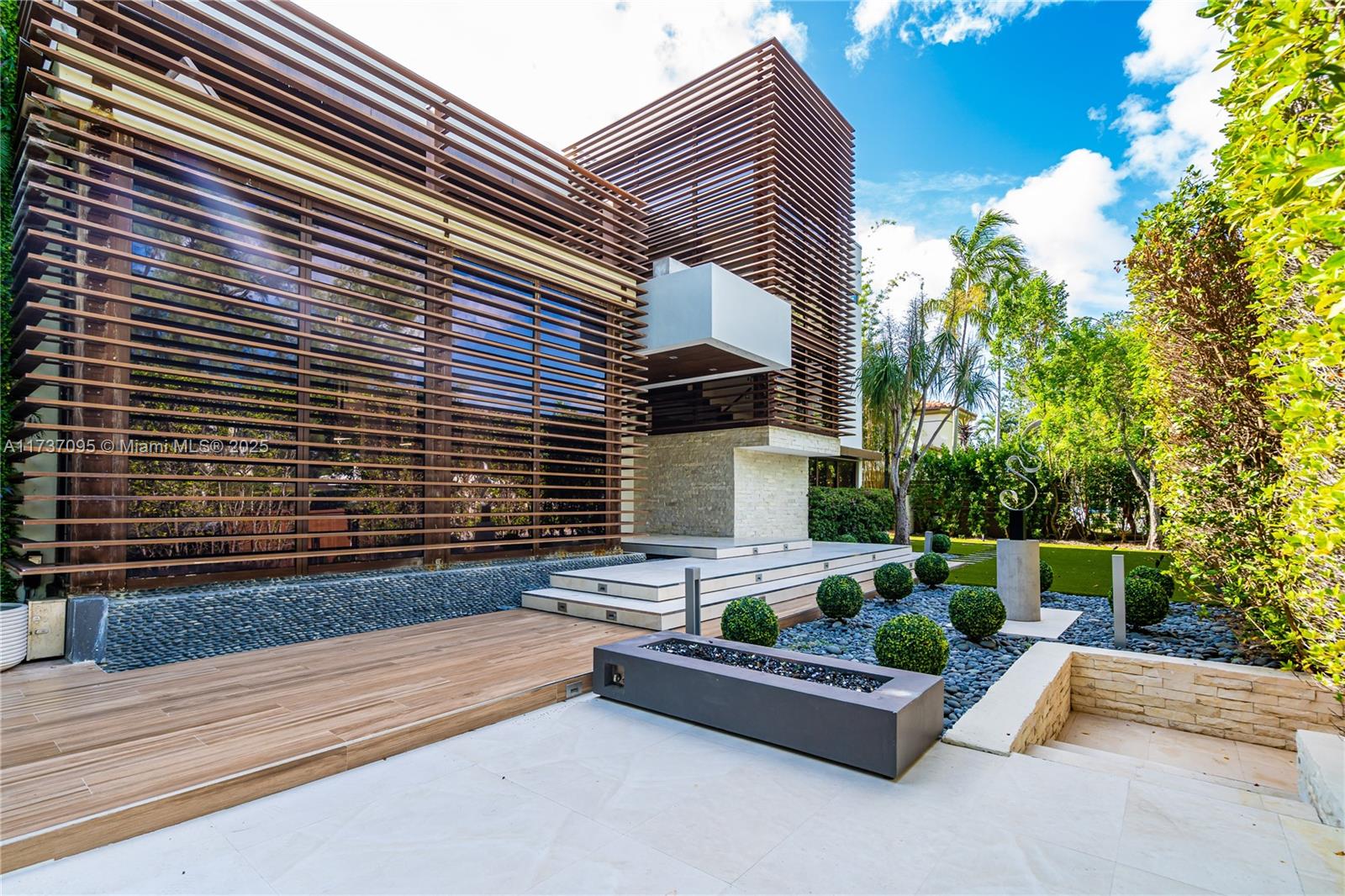 FLAMINGO TERRACE SUB - Residential