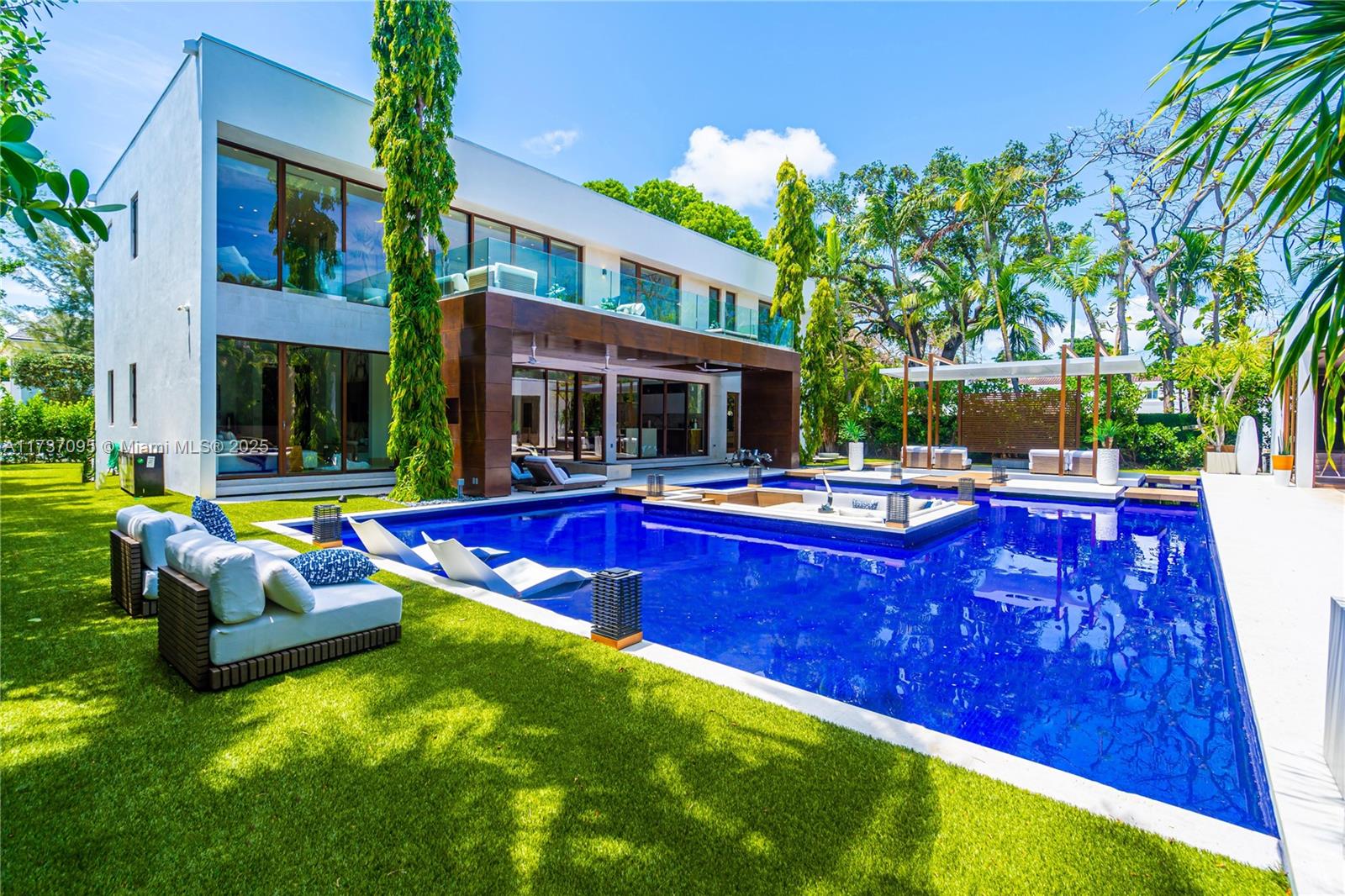 FLAMINGO TERRACE SUB - Residential