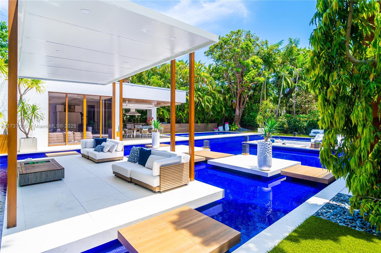 FLAMINGO TERRACE SUB - Residential