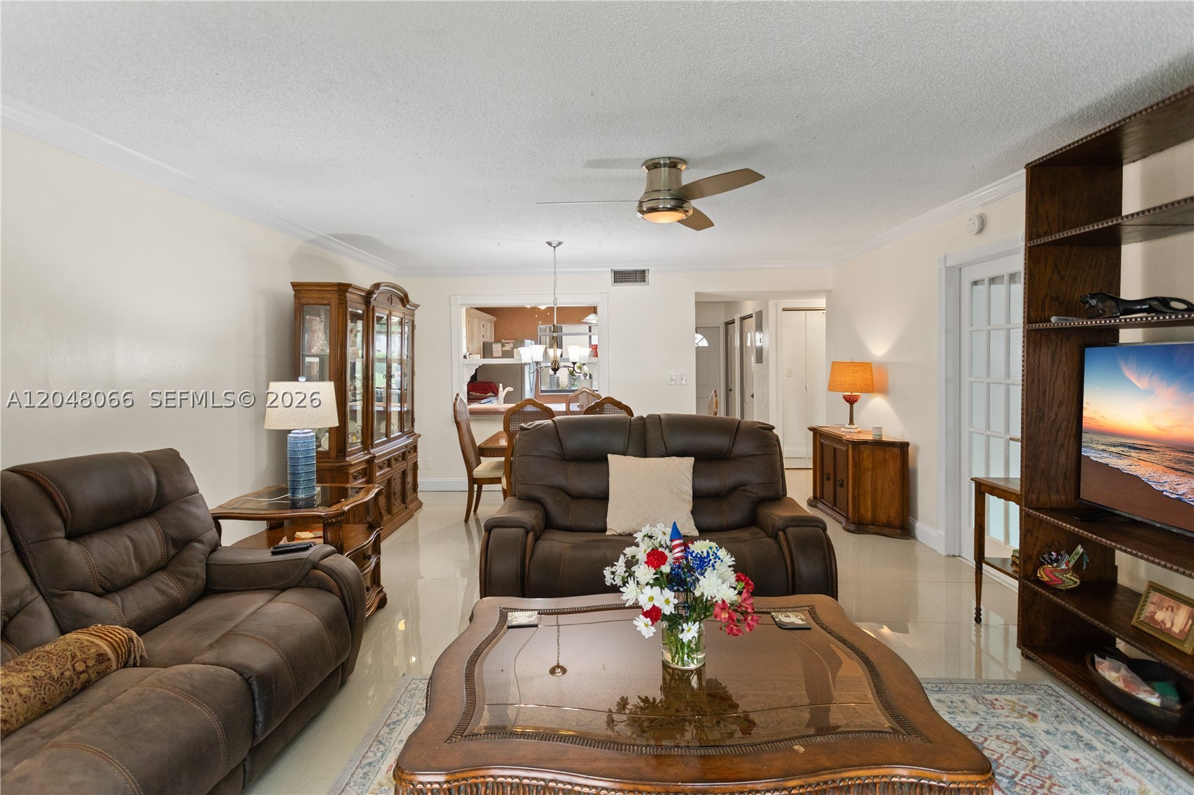 204 E Laurel Dr 1204
