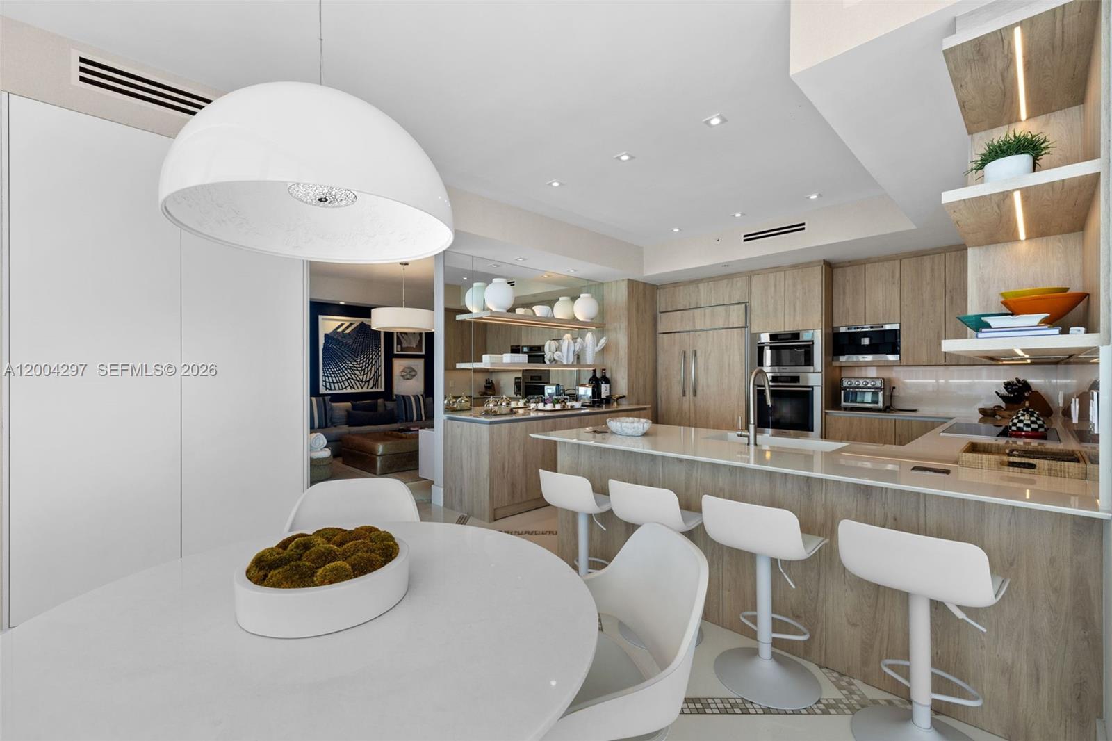 CONTINUUM ON SOUTH BEACH - Residential Lease