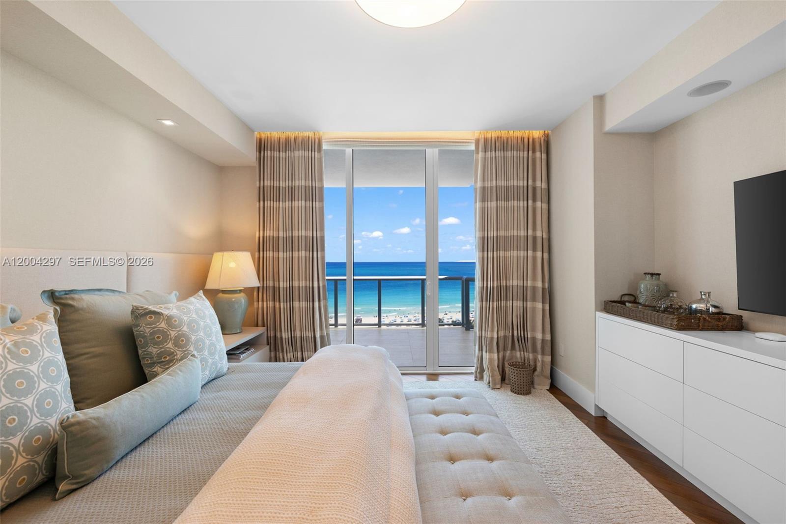 CONTINUUM ON SOUTH BEACH - Residential Lease