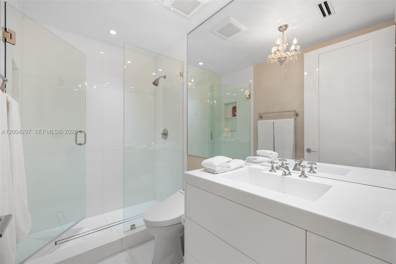 CONTINUUM ON SOUTH BEACH - Residential Lease