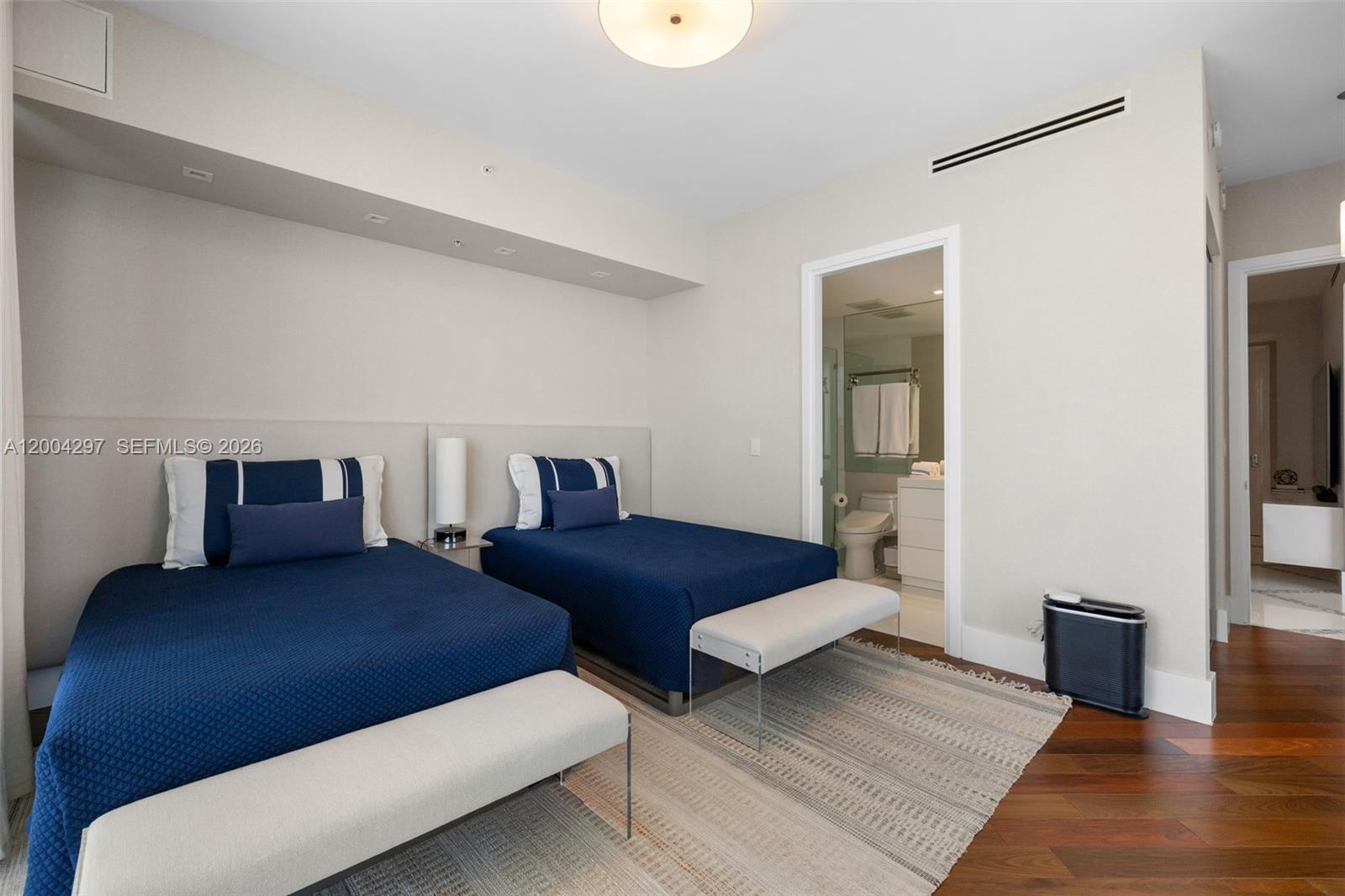 CONTINUUM ON SOUTH BEACH - Residential Lease