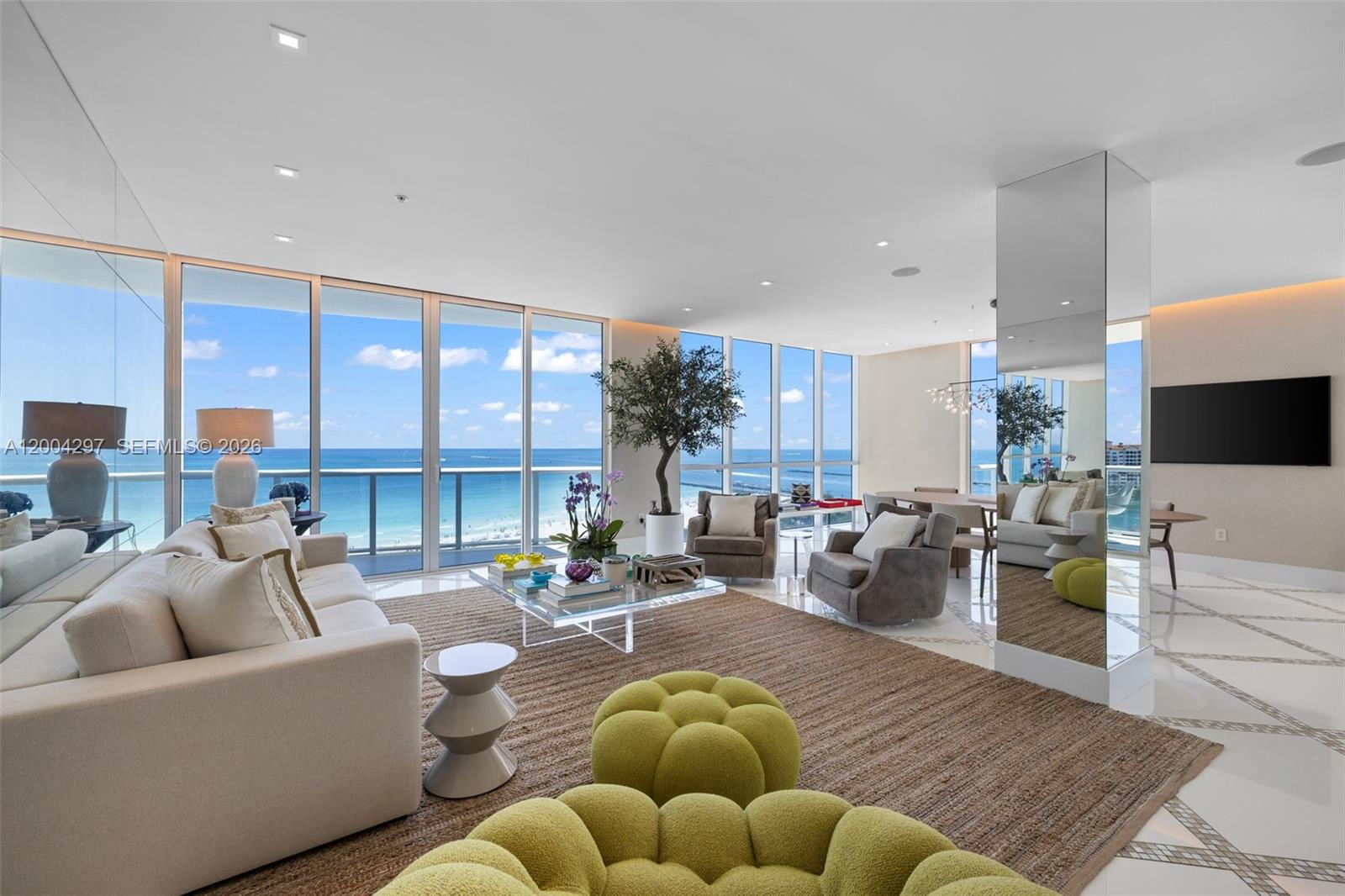 50 S Pointe Dr 1502/03