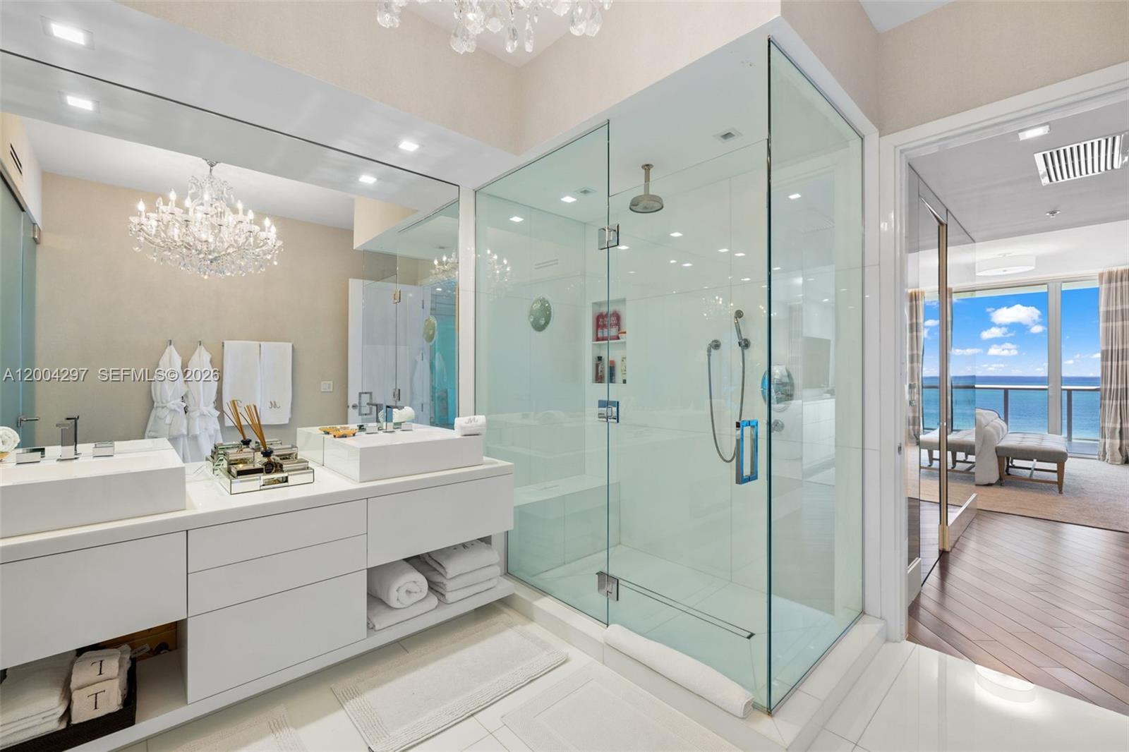 CONTINUUM ON SOUTH BEACH - Residential Lease