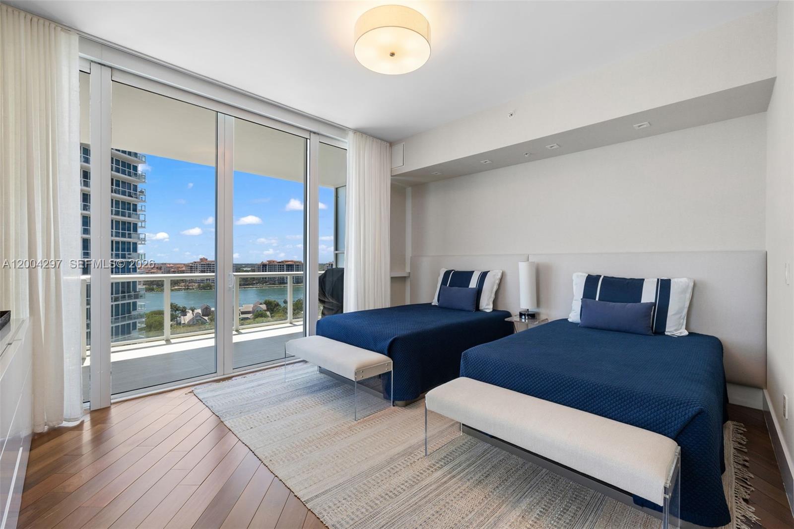 CONTINUUM ON SOUTH BEACH - Residential Lease