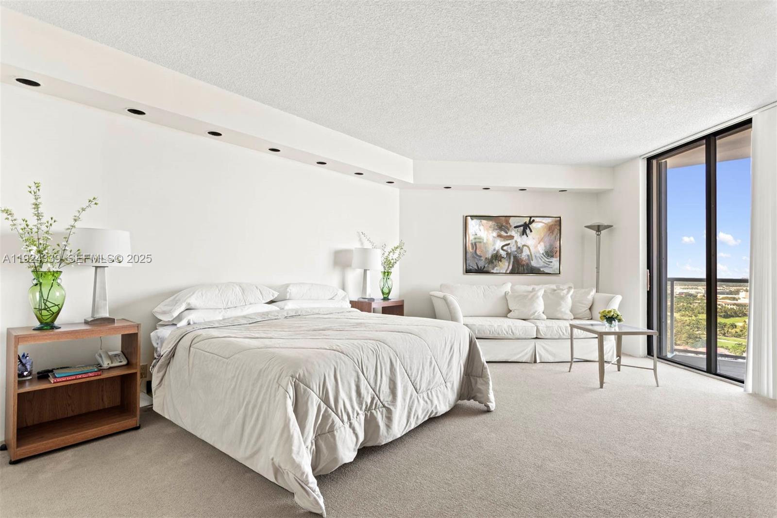 MARINA TOWER CONDO - Residential