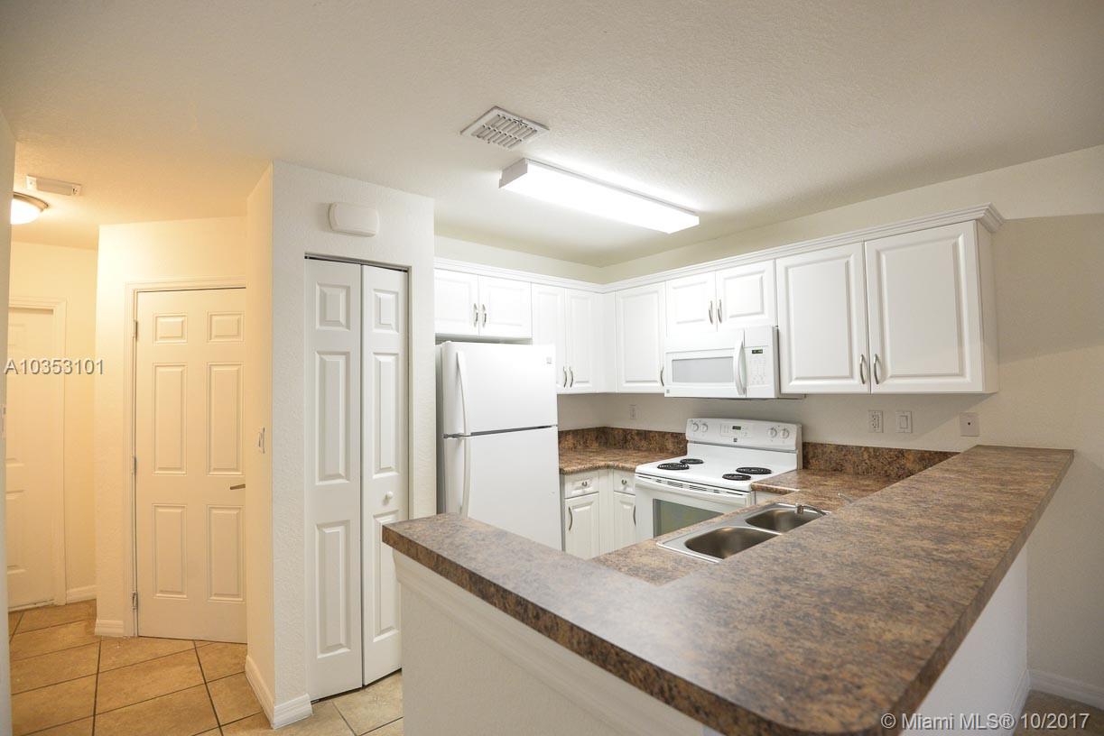 OAK LANDING TOWNHOMES - Residential Lease