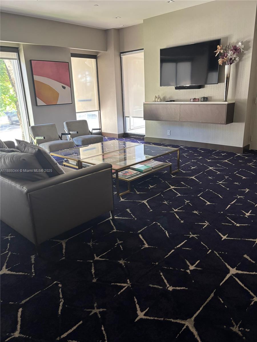 DELVISTA TOWERS CONDO TOW - Residential