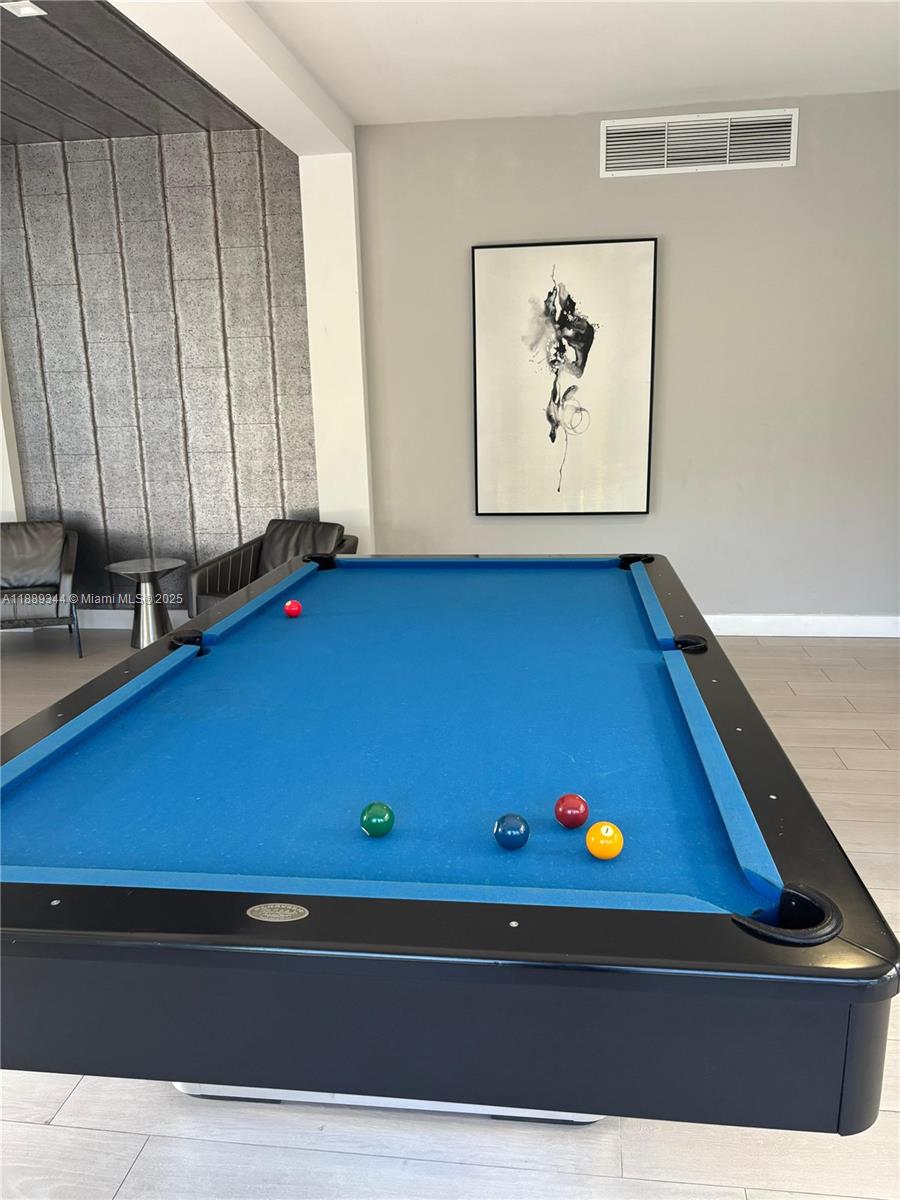 DELVISTA TOWERS CONDO TOW - Residential