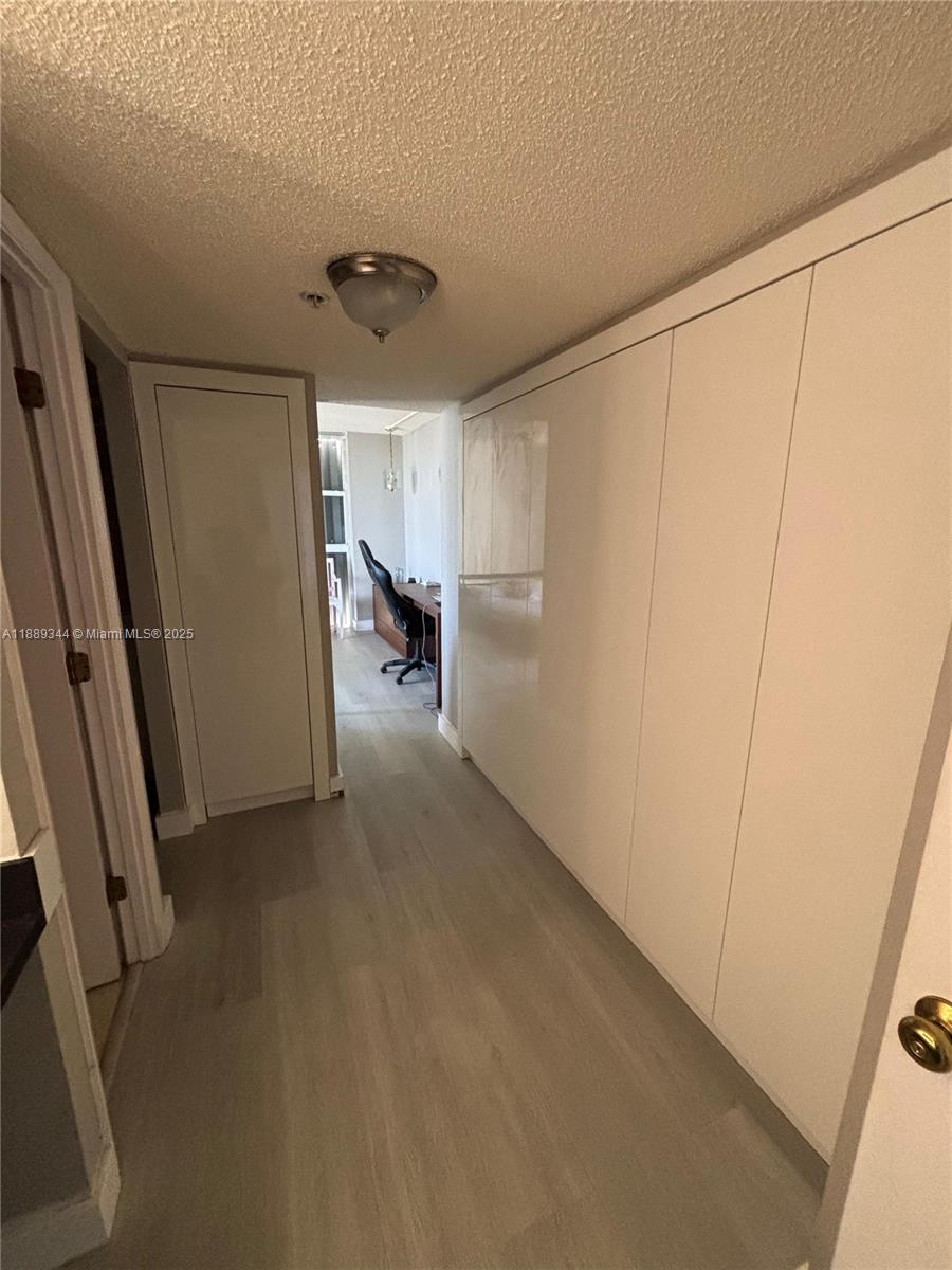 DELVISTA TOWERS CONDO TOW - Residential