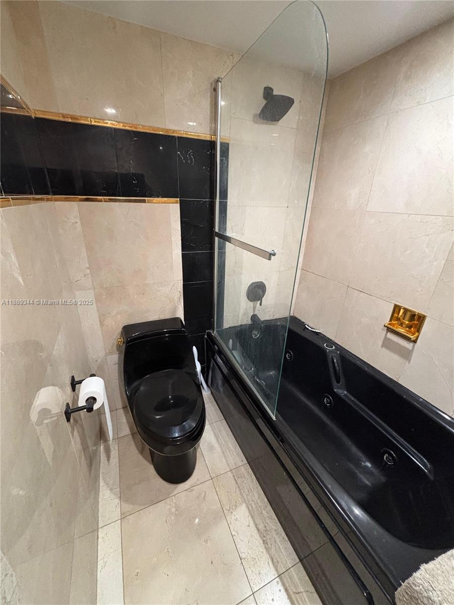 DELVISTA TOWERS CONDO TOW - Residential