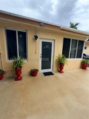 3580 NW 32ND CT, LAUDERDALE LAKES, FL 33309 - Image bbb53d5153a4b8eb3d18292ff7d2ec52/3364531769