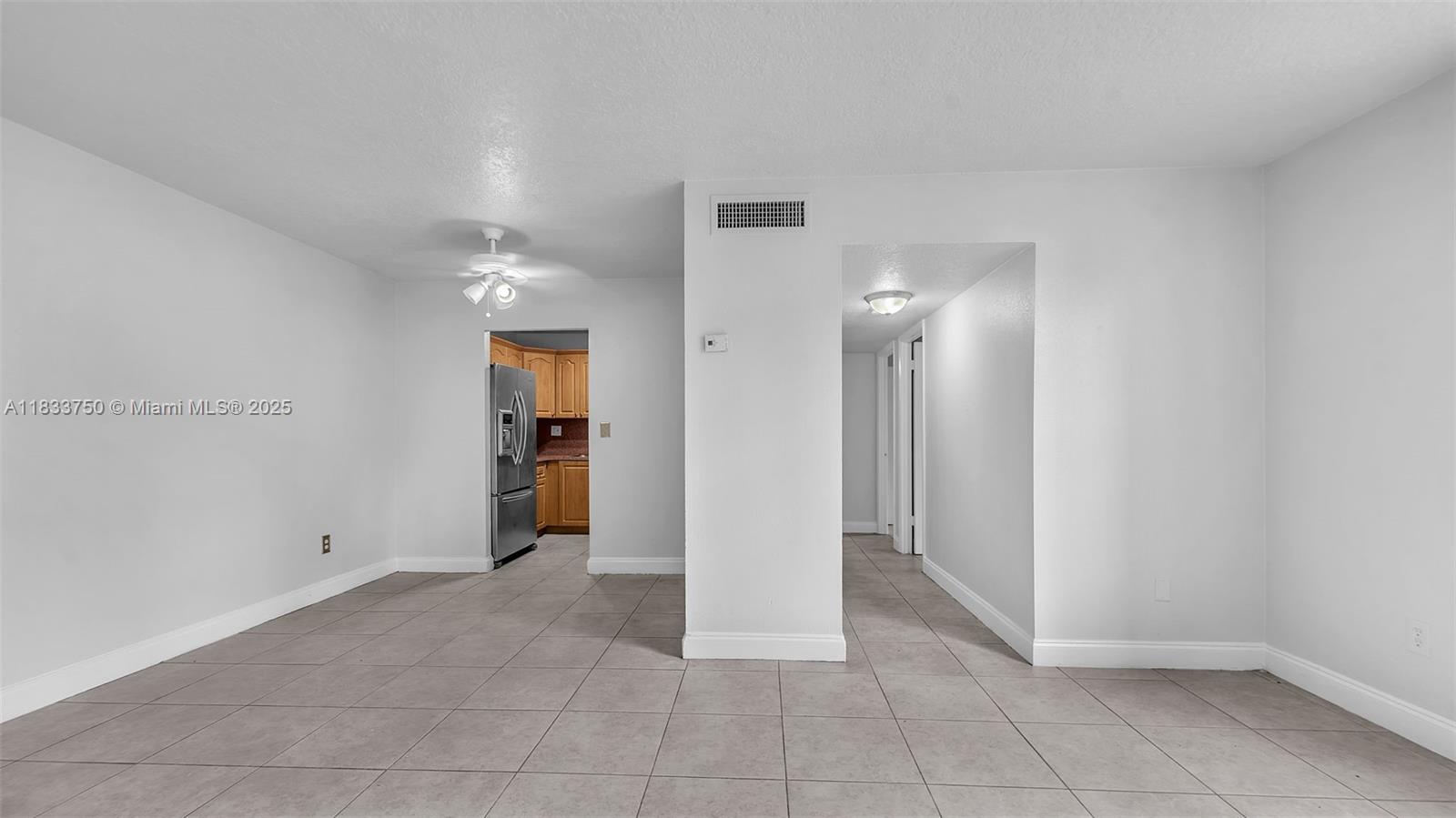 1825 W 56th St 111