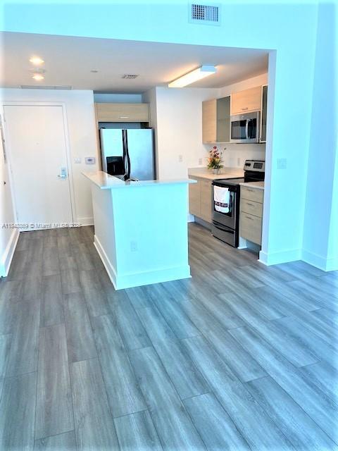 CITY 24 CONDO - Residential