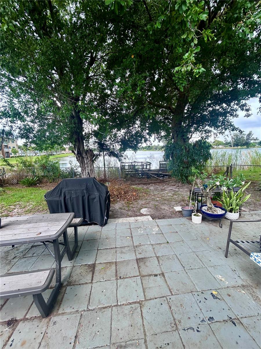4161 SW 56th Ter, Davie, FL, 33314/$475,000 4 4161 SW 56th Ter