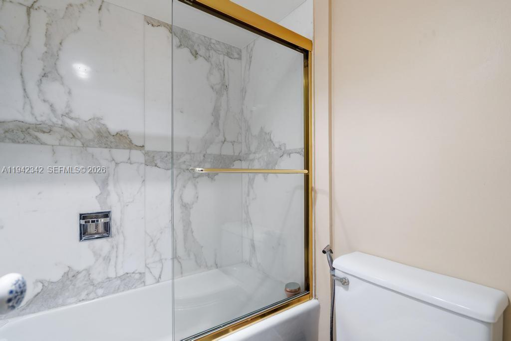 VENETIAN - Residential