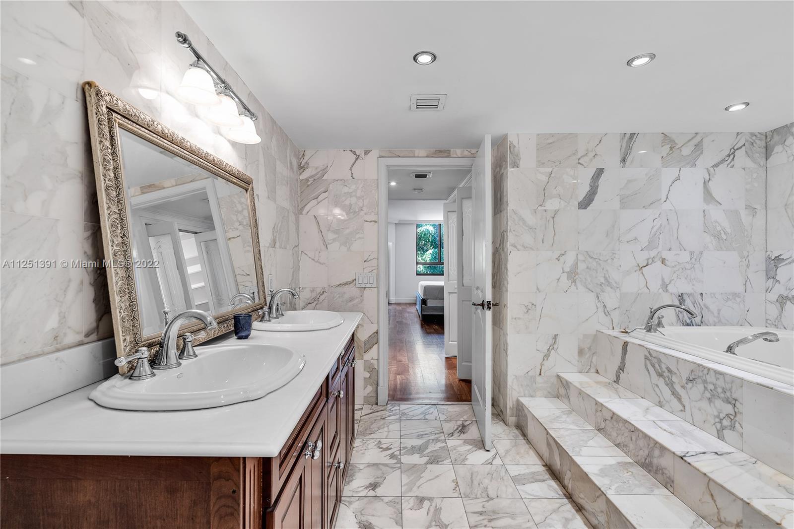 KEY COLONY NO 4 CONDO - Residential Lease