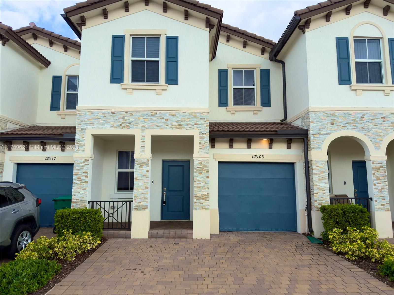 WESTVIEW - Residential