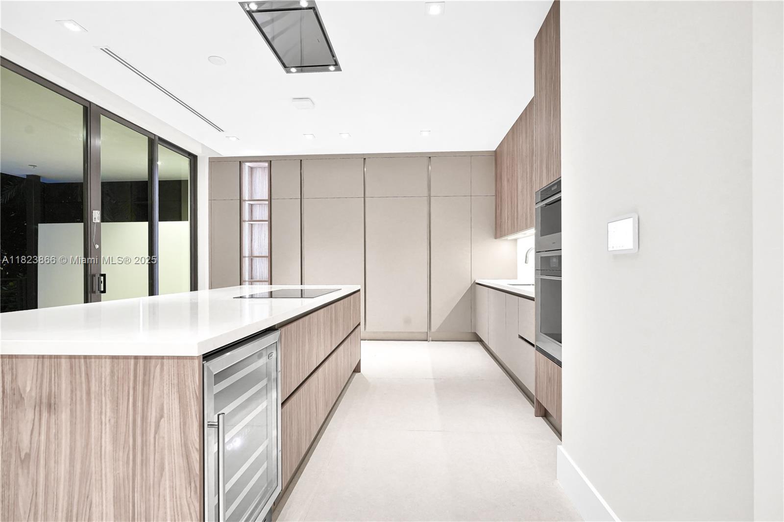 TROPICAL ISLE HOMES SUB 4 - Residential Lease