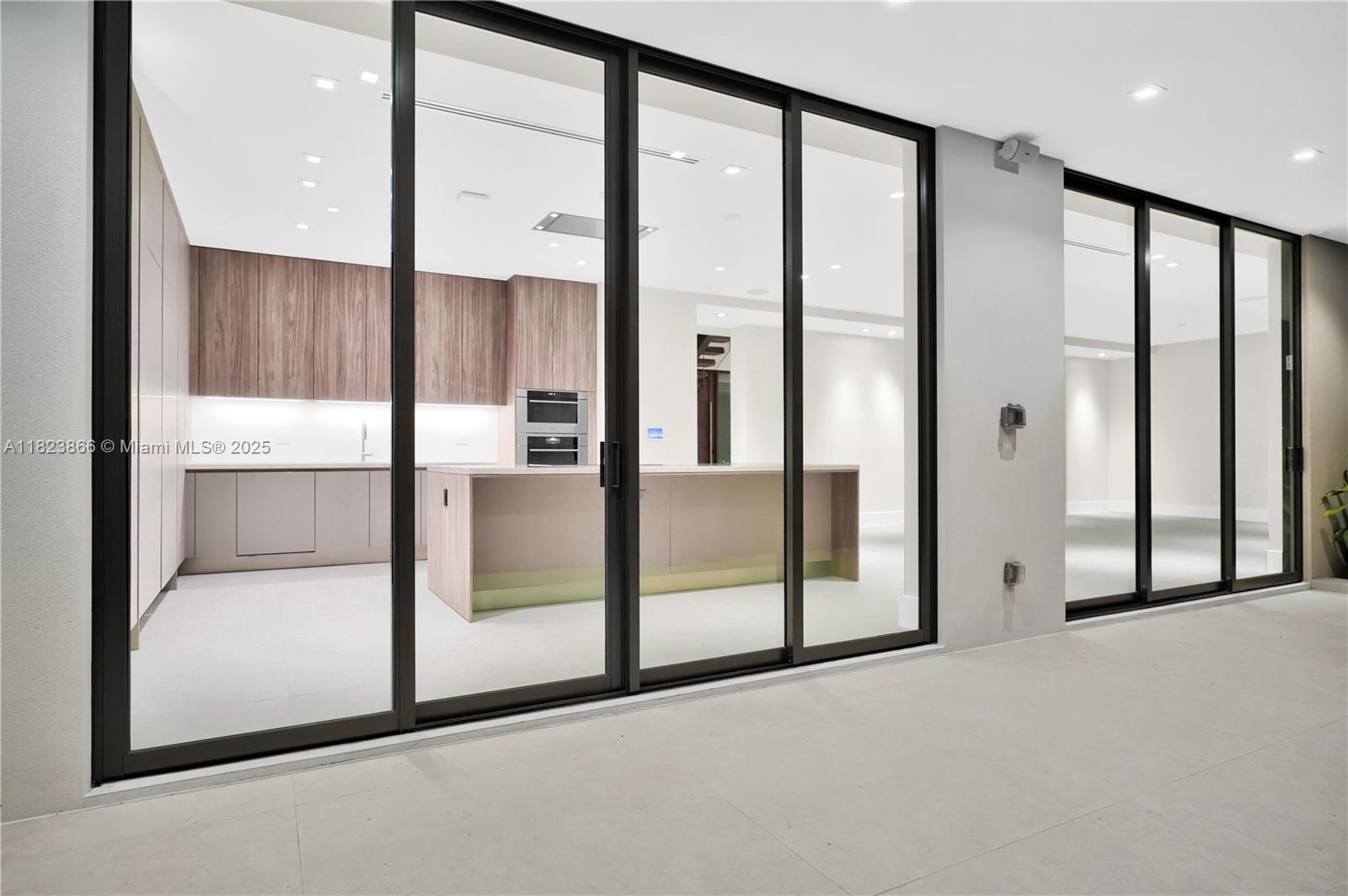 TROPICAL ISLE HOMES SUB 4 - Residential Lease