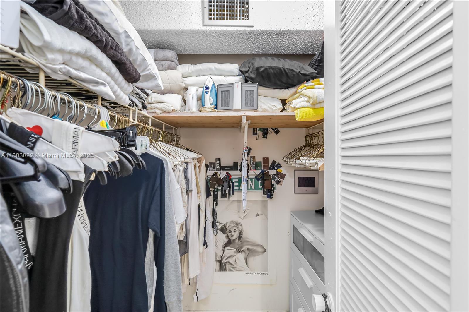 OCEAN POINT CONDO - Residential