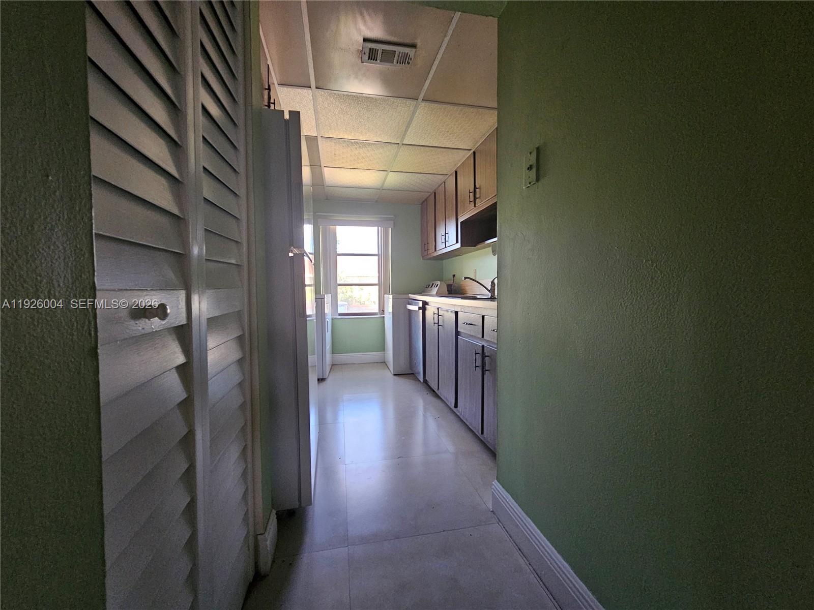 BENT TREE SOUTH - Residential Lease
