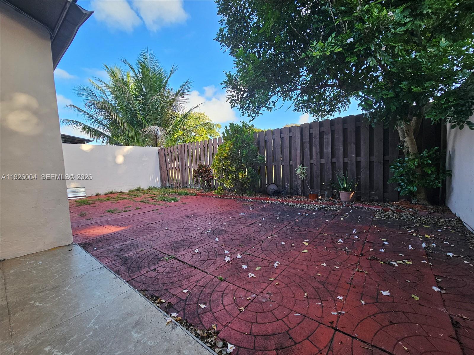 BENT TREE SOUTH - Residential Lease