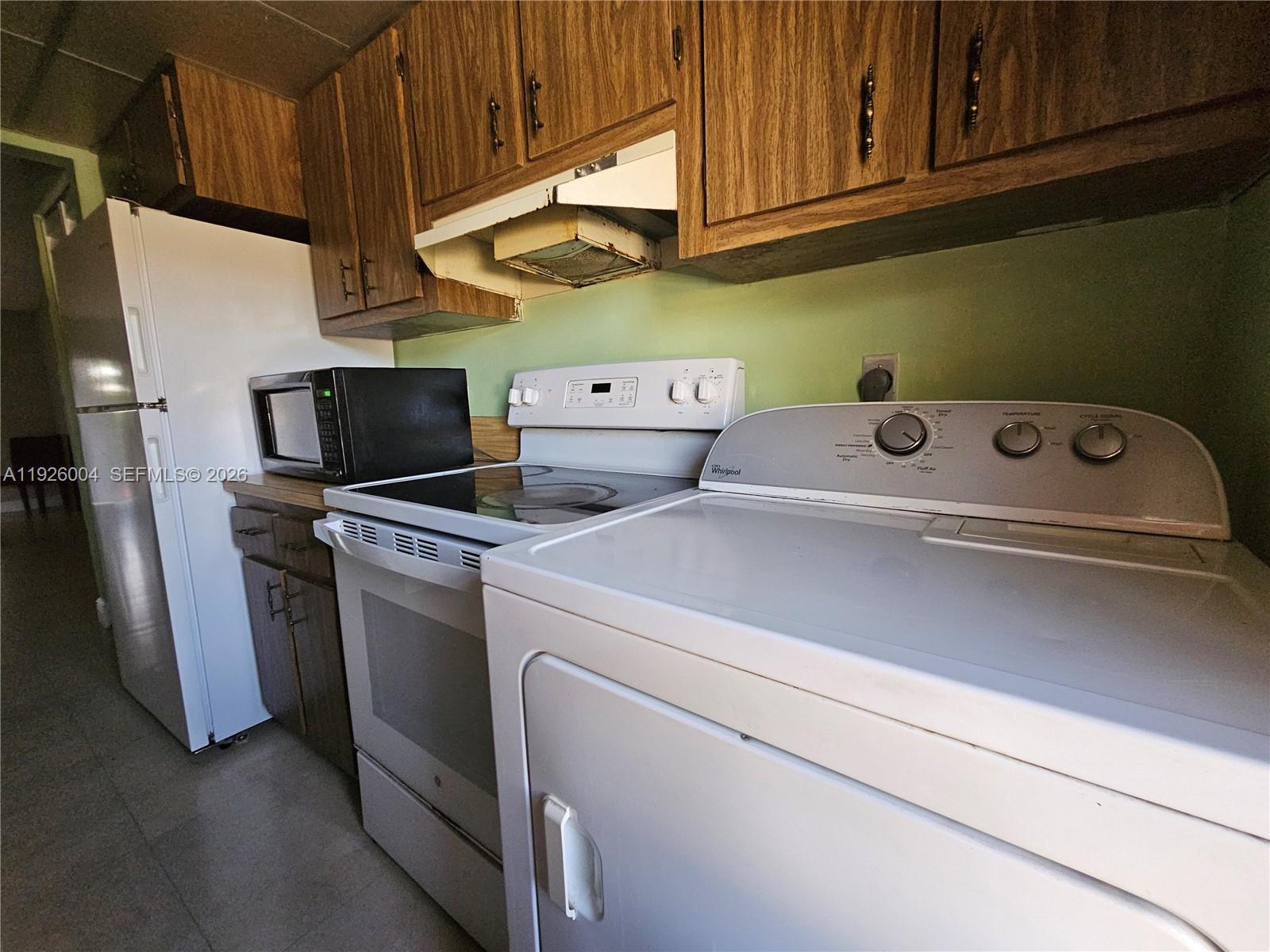 BENT TREE SOUTH - Residential Lease