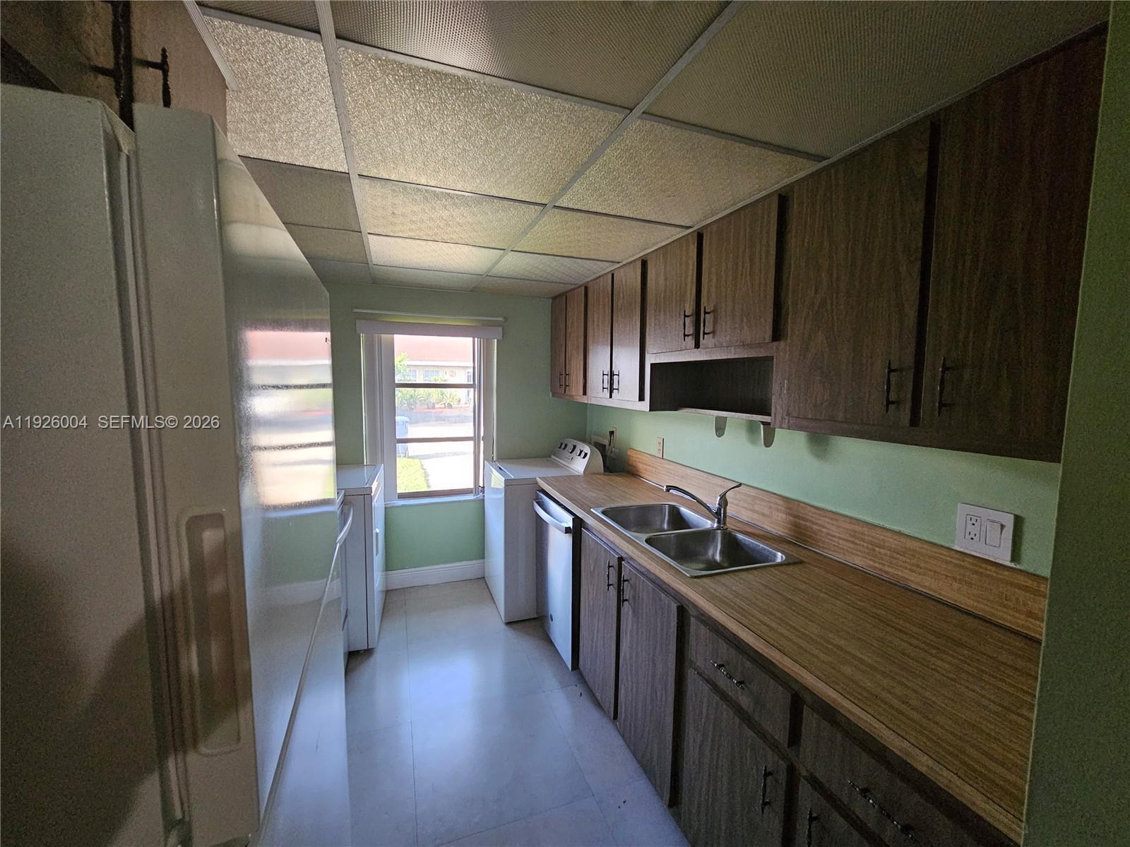 BENT TREE SOUTH - Residential Lease