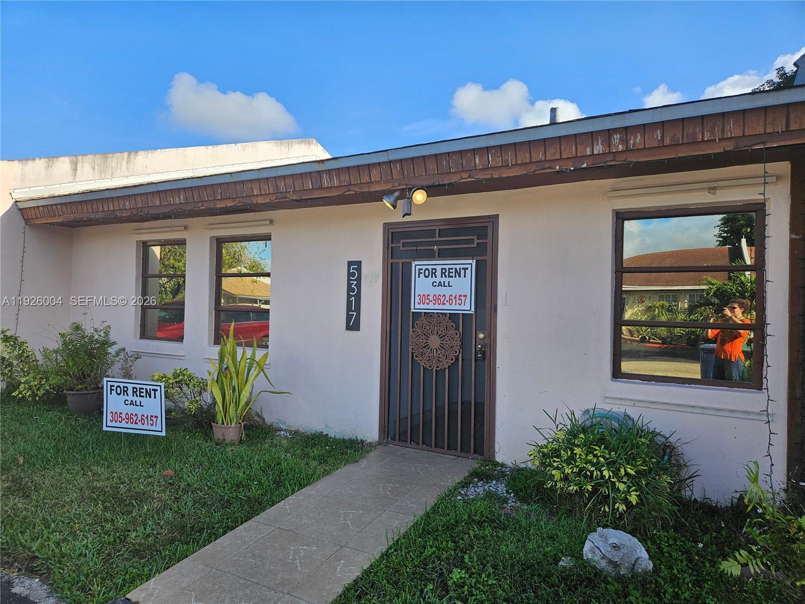 BENT TREE SOUTH - Residential Lease