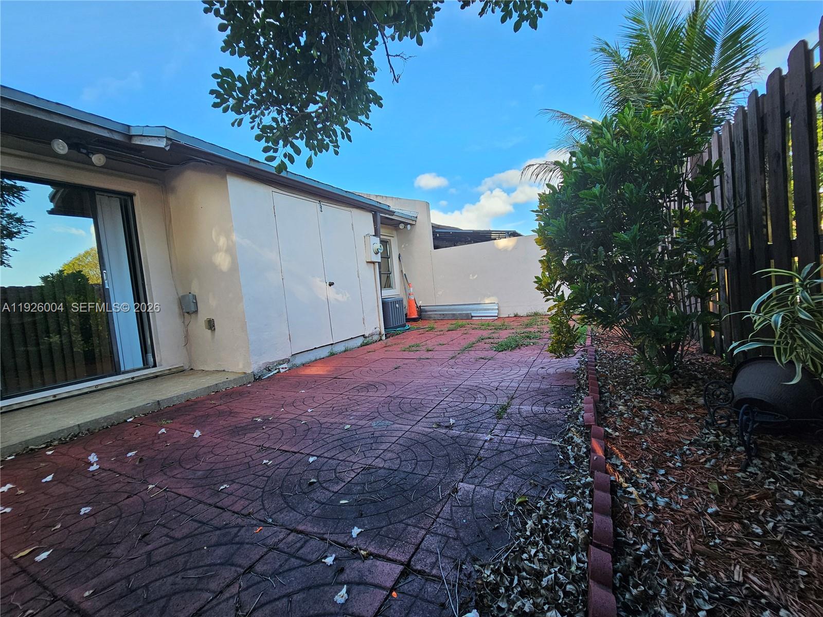 BENT TREE SOUTH - Residential Lease