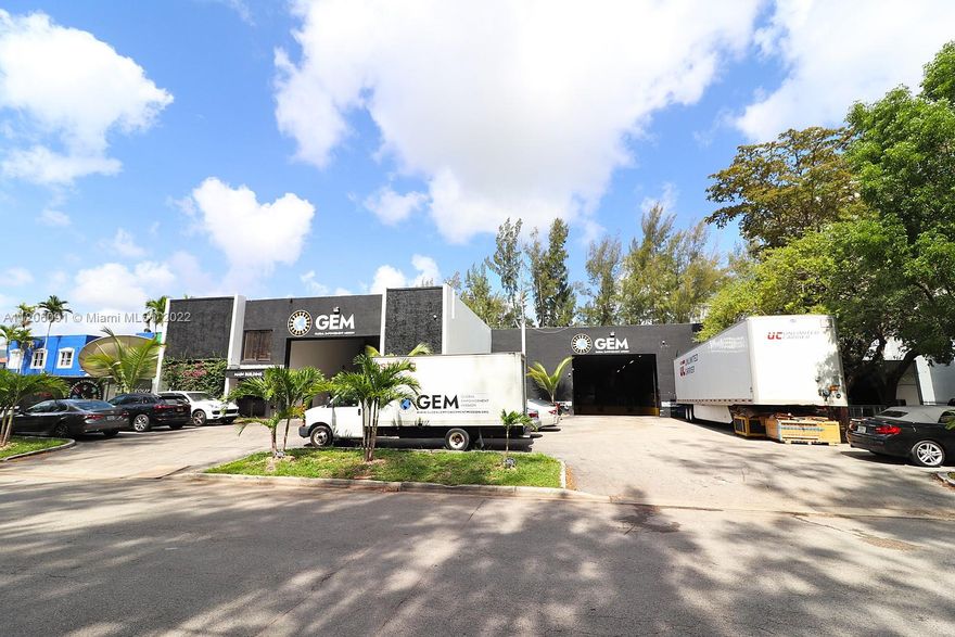 Highly desirable Airport Lake Industrial Park | Airport West Submarket freestanding warehouse with +/- 17,453 SF on 42,500 SF lot located in the heart of Doral. Warehouse space is subdivided #1810 and #1820, with separate entrance, loading docks, FPL & Water meters. 17' Foot Ceilings, twin-tee roof, separate electric panels each/150 AMP. This is a well-maintained stand-a-lone warehouse for an owner/user with split loading (#1810 with 1 ramp and 1 dock-high and #1820 with 2 dock-high). 16 onsite parking spaces and plenty of street parking. Less than 5 miles to the cargo area of MIA and 15 miles to Port Miami. Property is conveniently located within 10 min of major highways serving the Miami/FLL/West Palm Beach MSA (Palmetto-826, Turnpike and Dolphin Expressway-836)