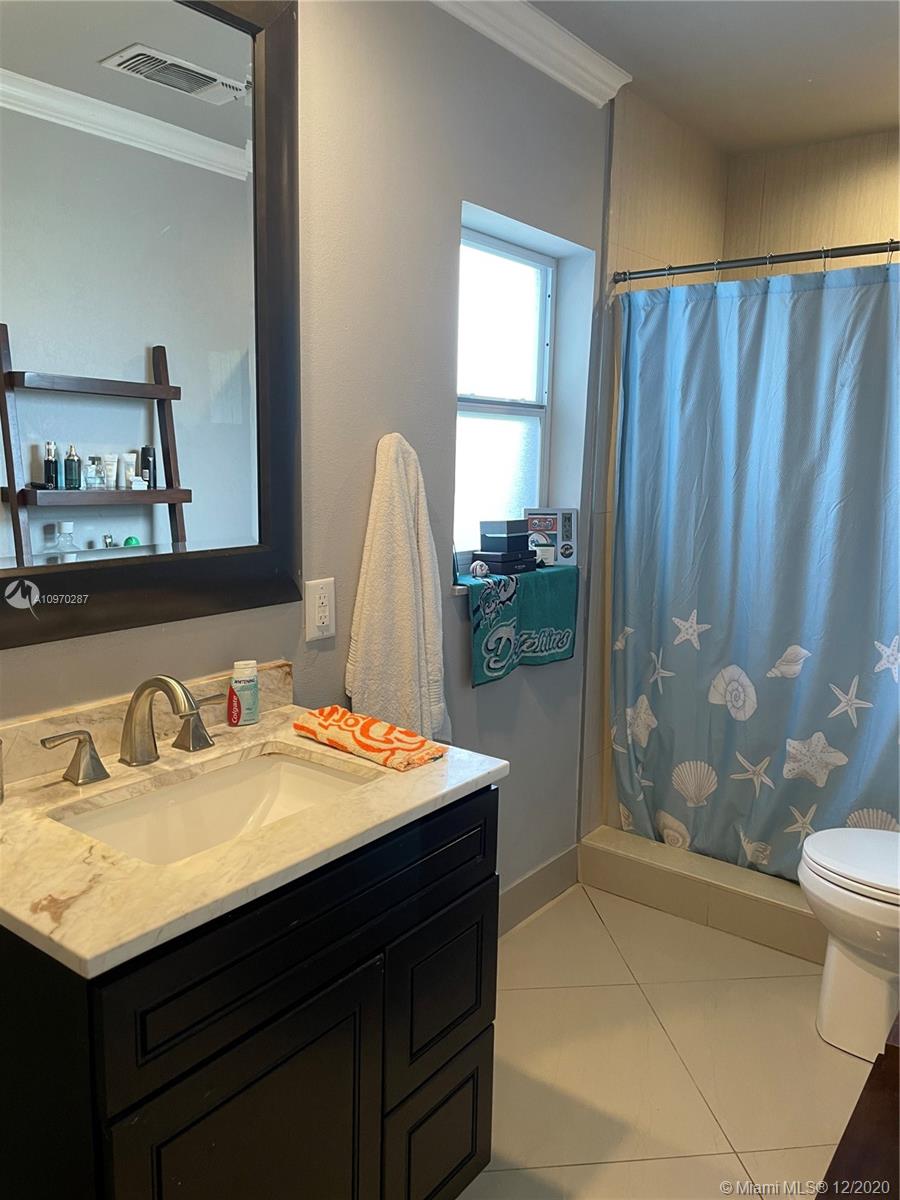 HOLIDAY CITY AT BOCA RATO - Residential