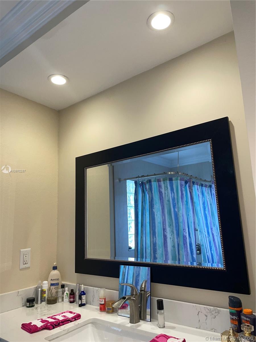 HOLIDAY CITY AT BOCA RATO - Residential