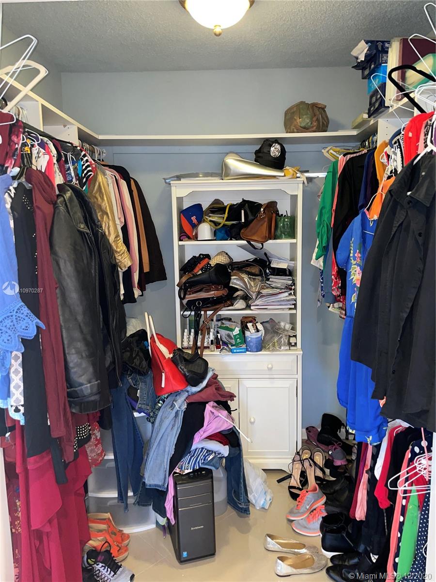 HOLIDAY CITY AT BOCA RATO - Residential