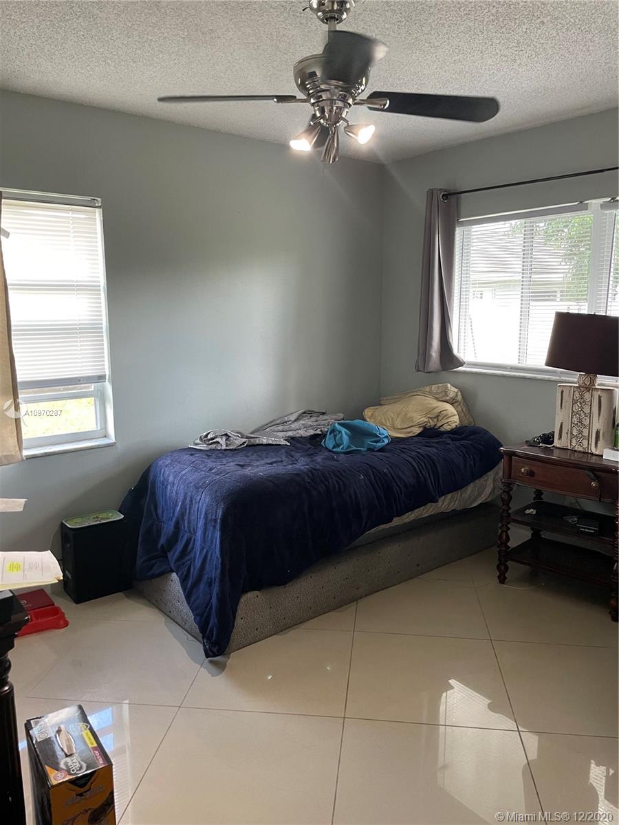 HOLIDAY CITY AT BOCA RATO - Residential