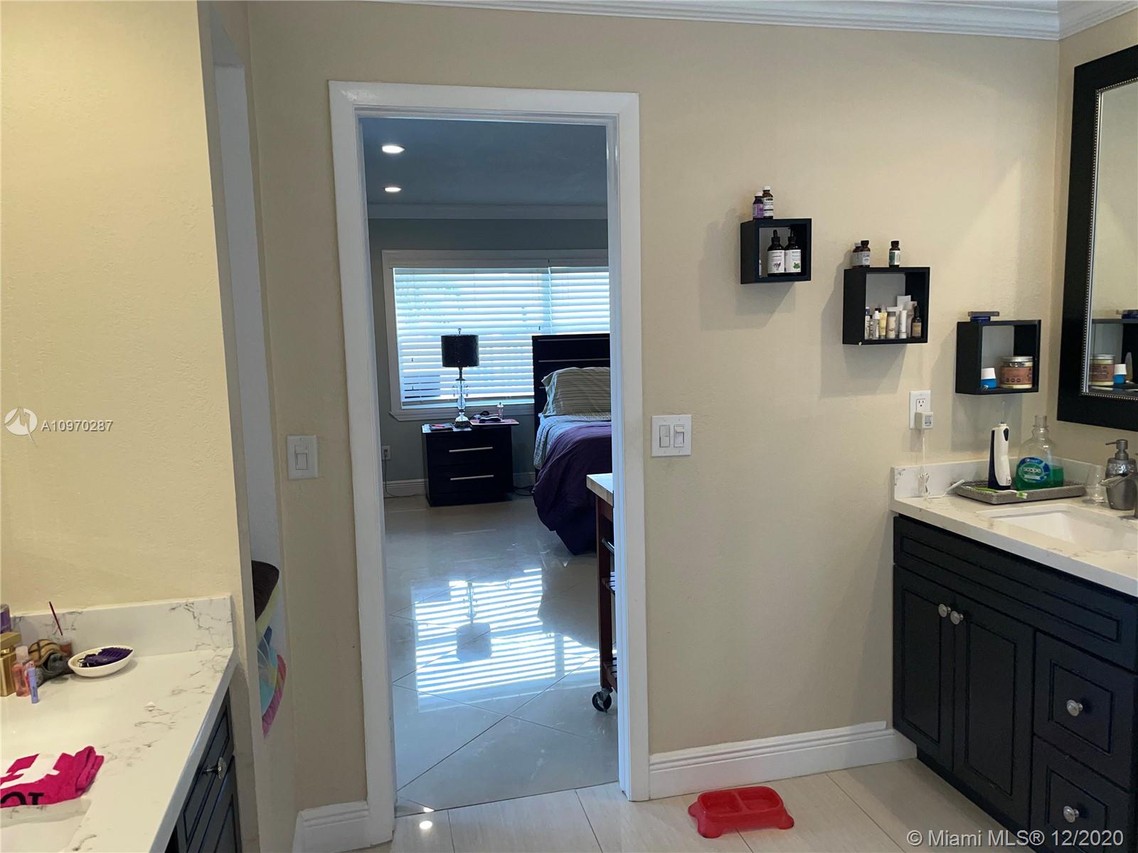 HOLIDAY CITY AT BOCA RATO - Residential