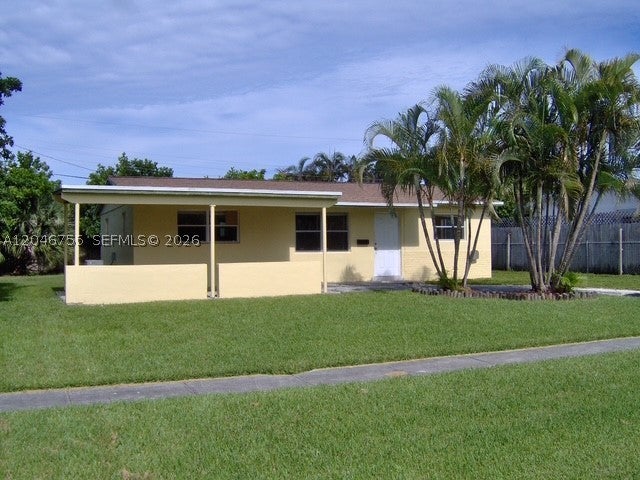 Photo of 12096 Dolphin Dr, Palm Beach Gardens, FL 33410 (MLS # A12046755)