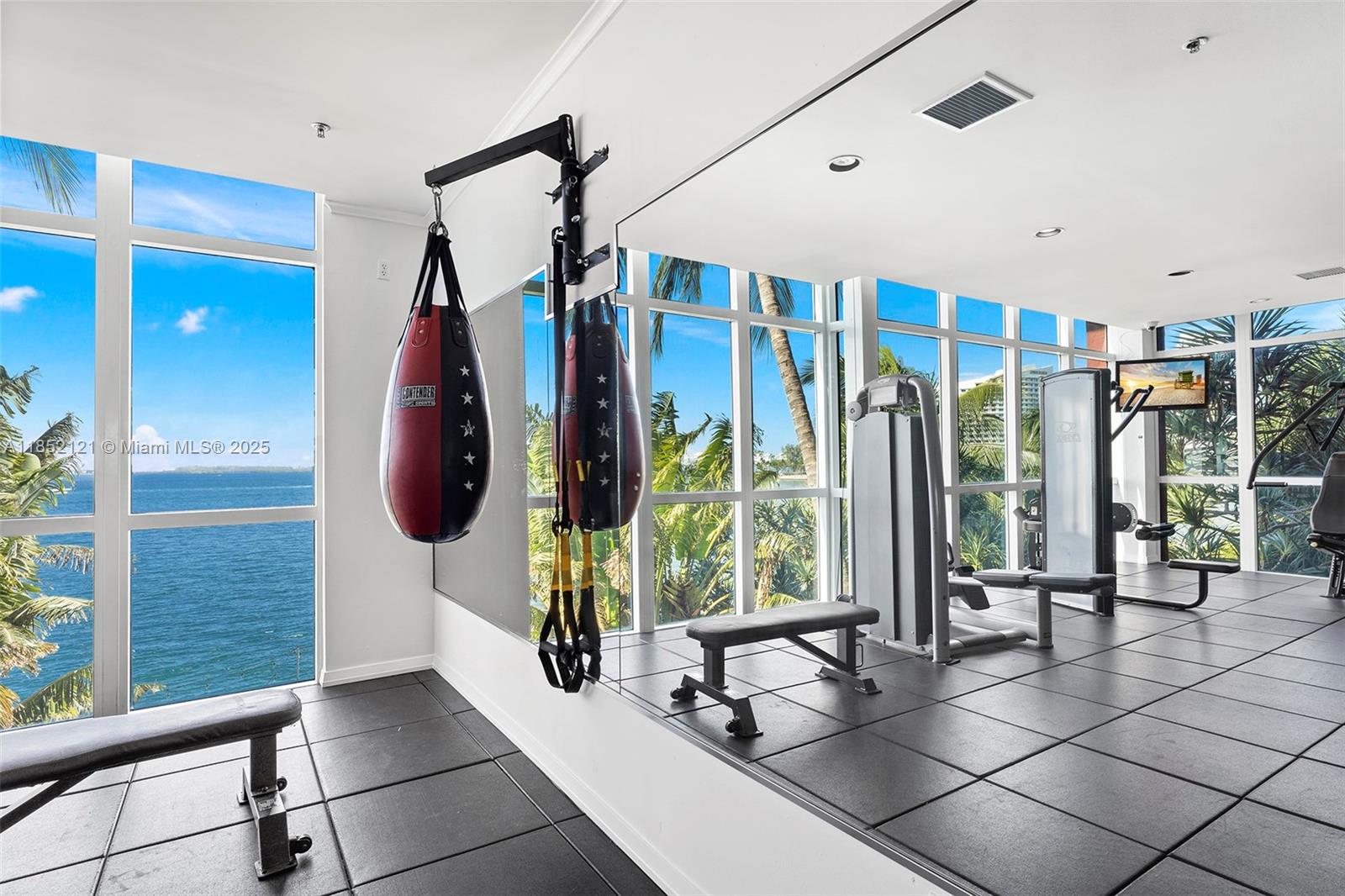 THE MARK ON BRICKELL COND - Residential