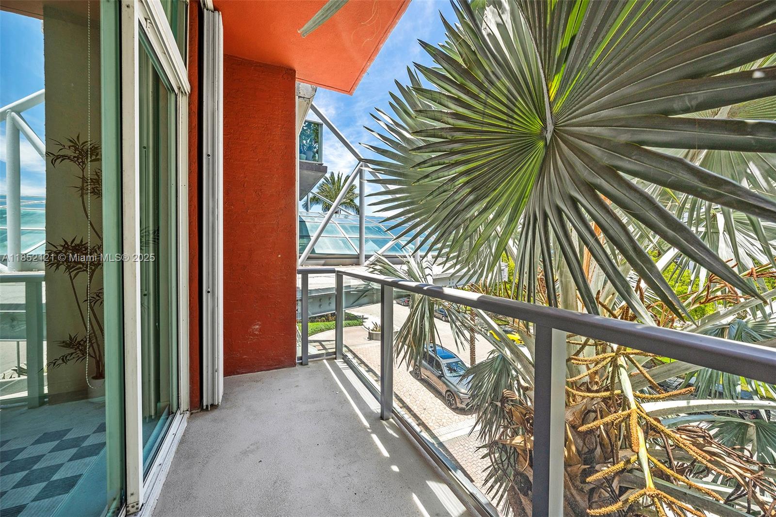 THE MARK ON BRICKELL COND - Residential