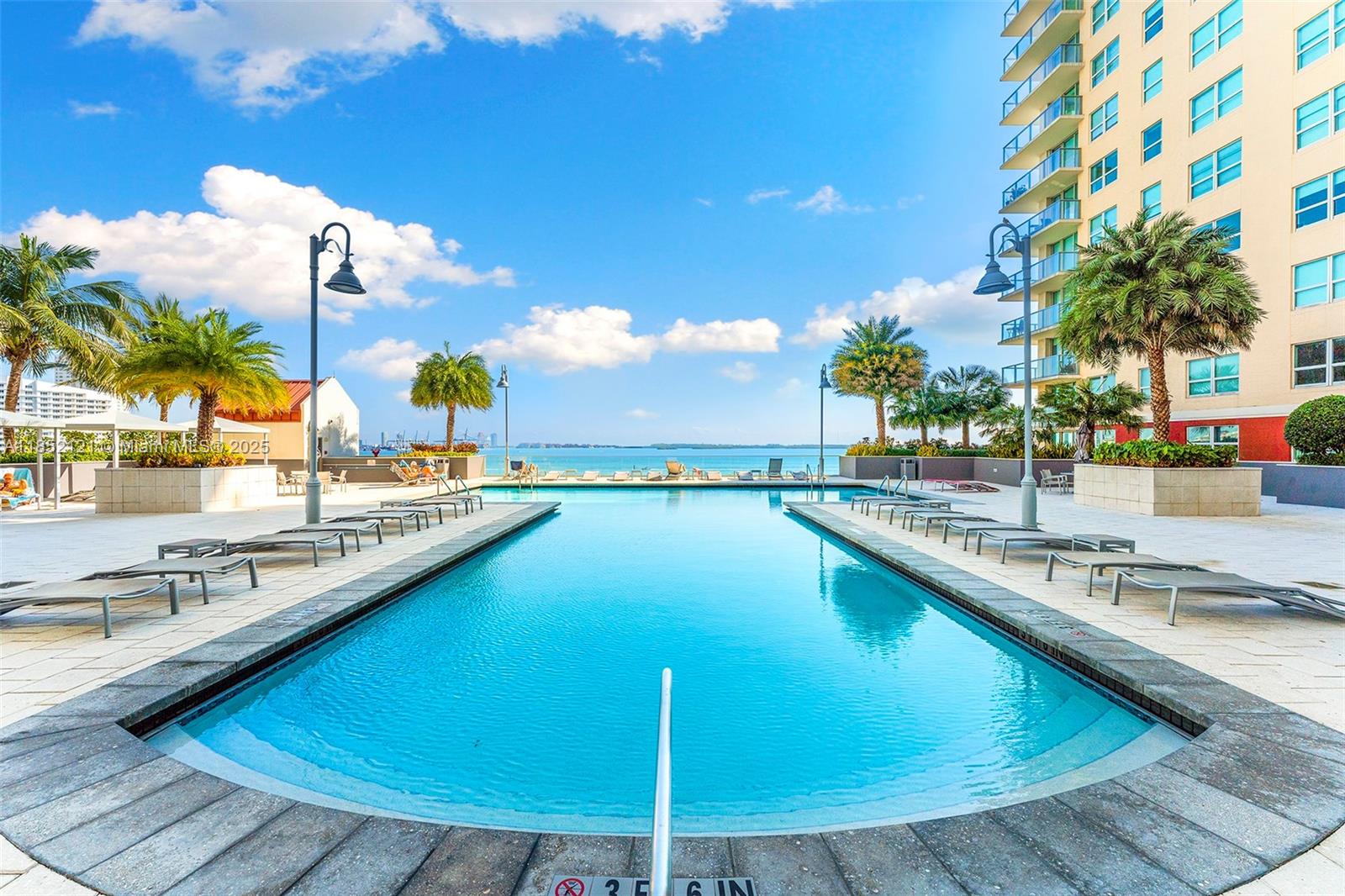 THE MARK ON BRICKELL COND - Residential