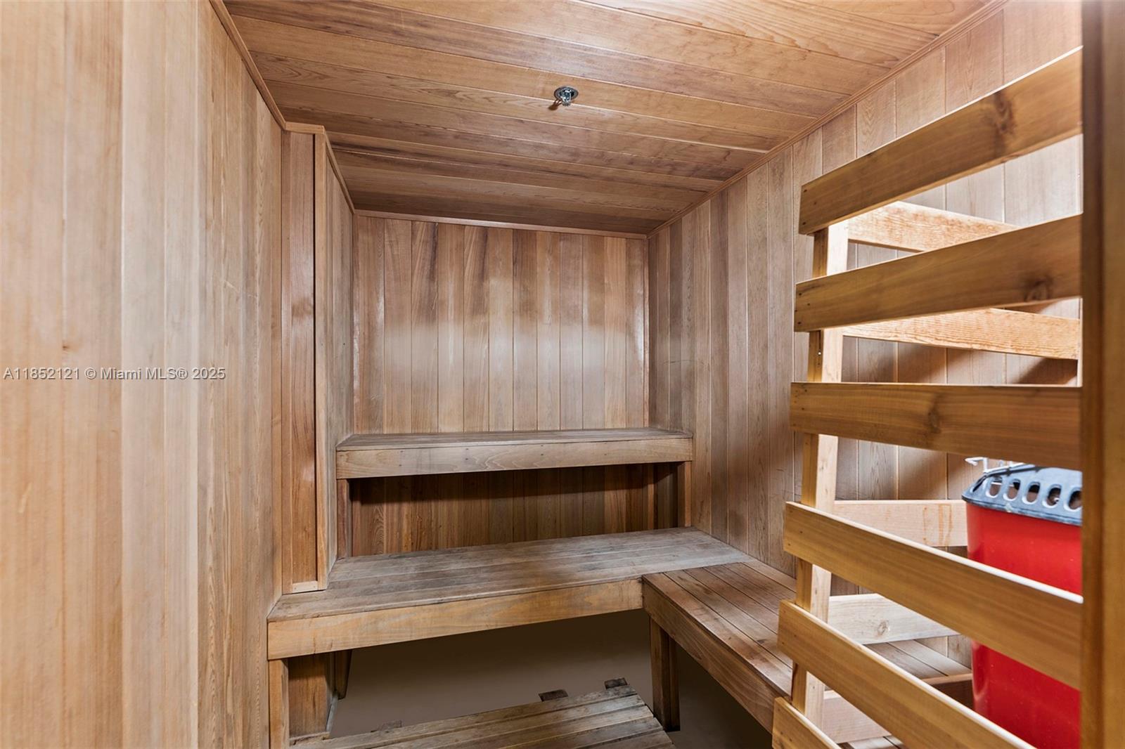 THE MARK ON BRICKELL COND - Residential