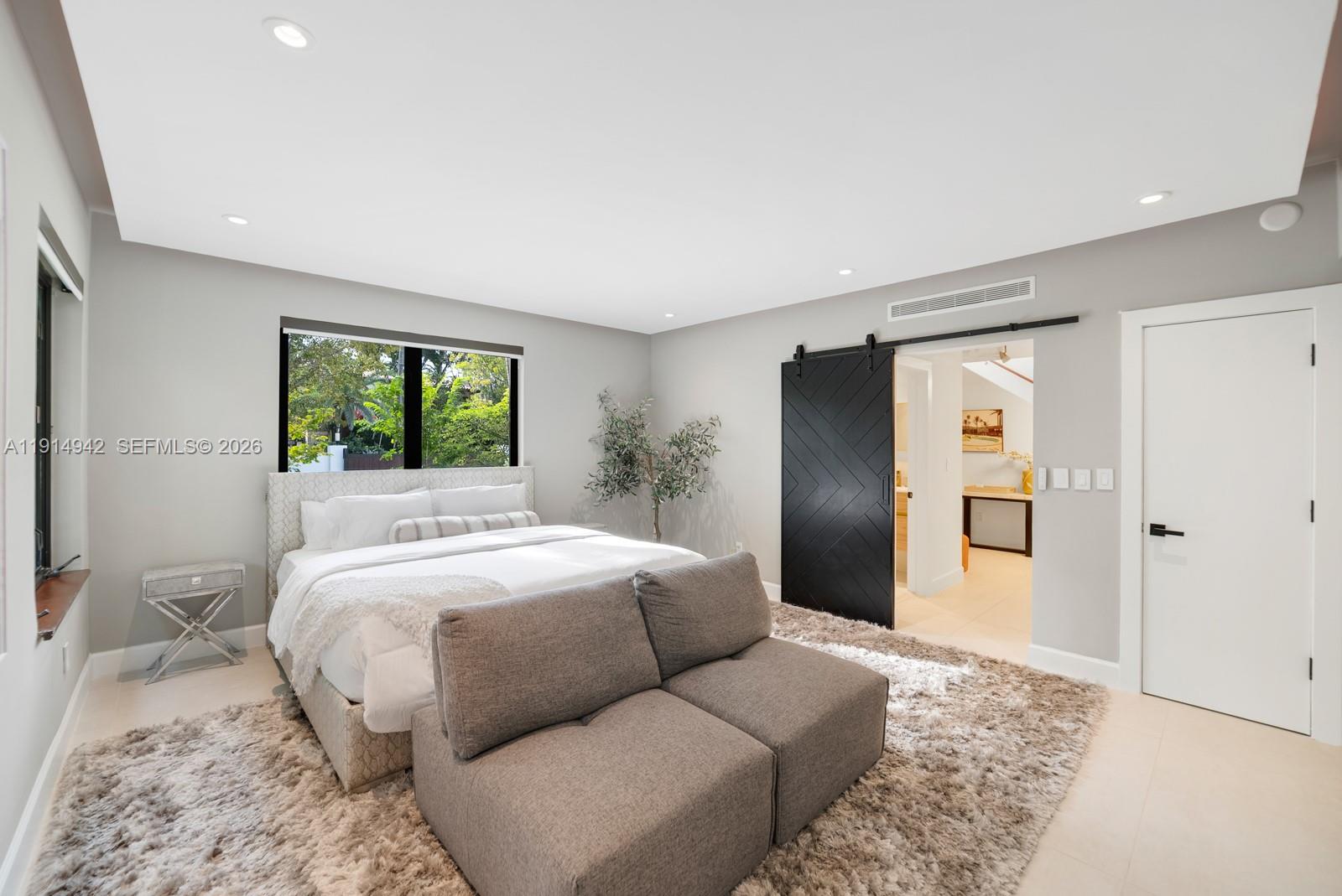 LA GORCE GOLF SUB - Residential