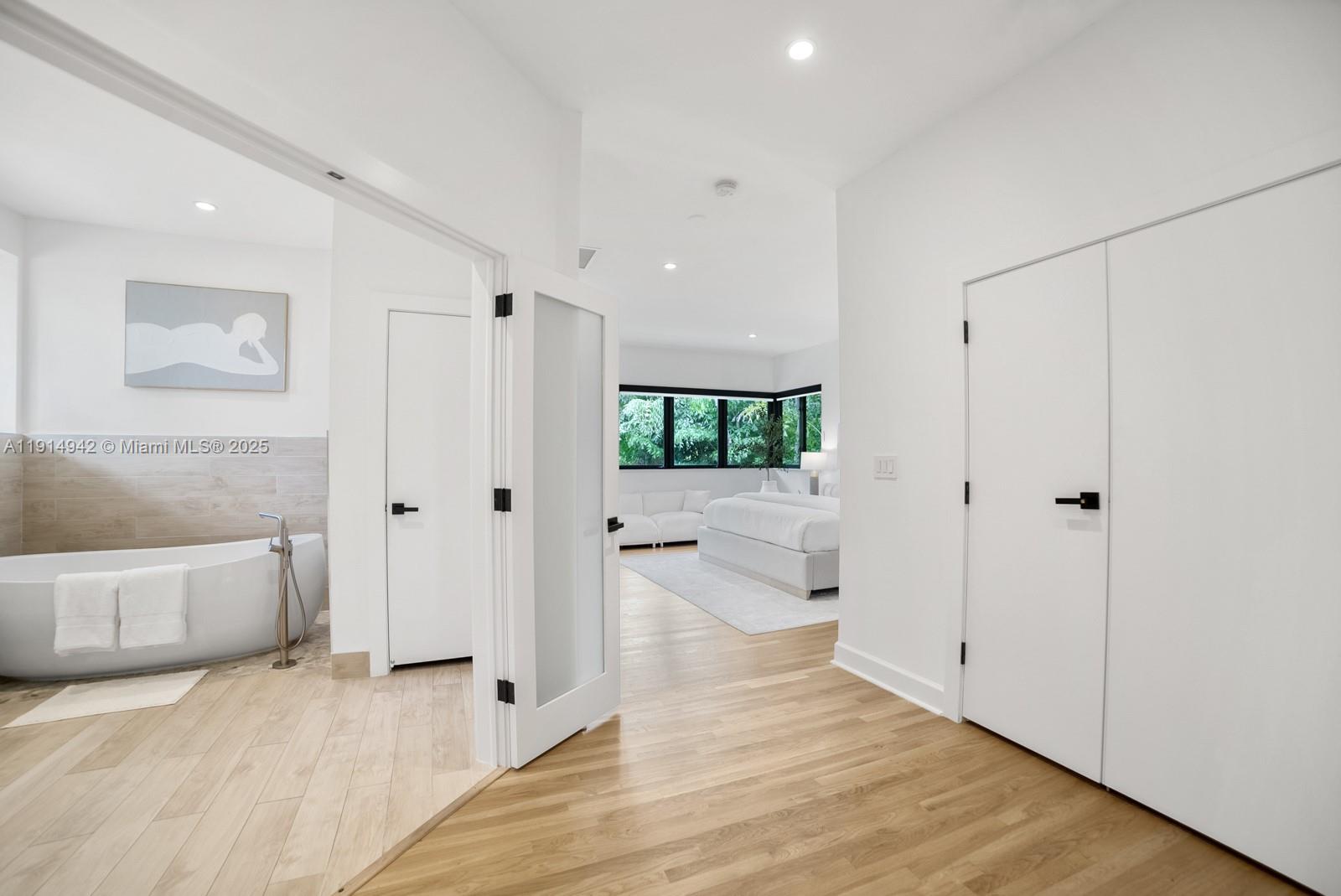 LA GORCE GOLF SUB - Residential